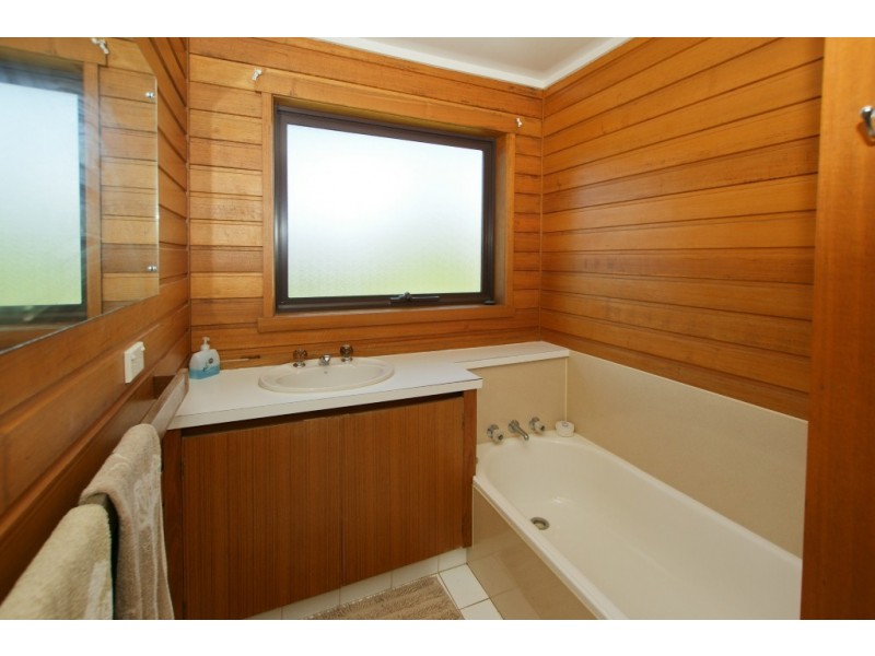 27 Frond Place, Devonport TAS 7310