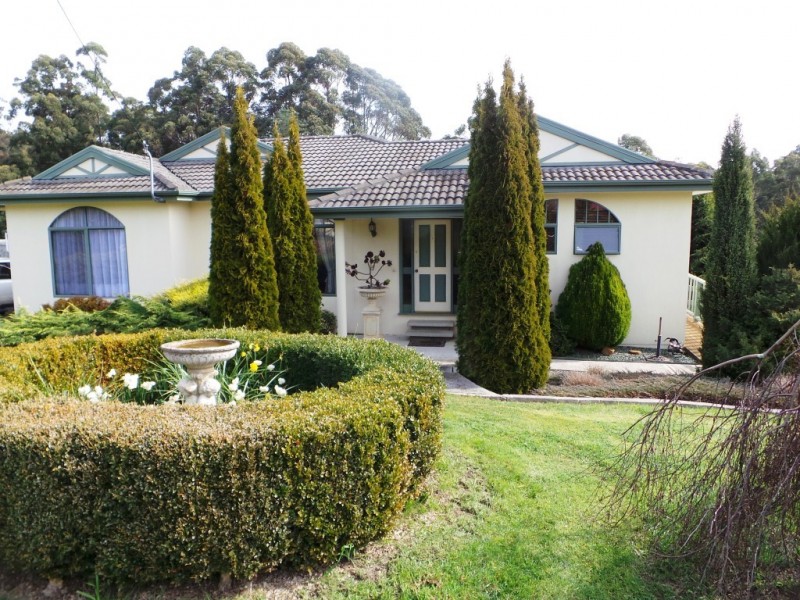 104 Knox Drive, South Spreyton TAS 7310