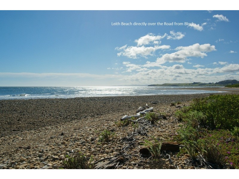 118b Beach Road, Leith TAS 7315