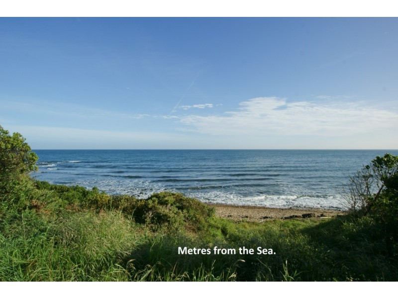 10 Illaroo Avenue, East Devonport TAS 7310