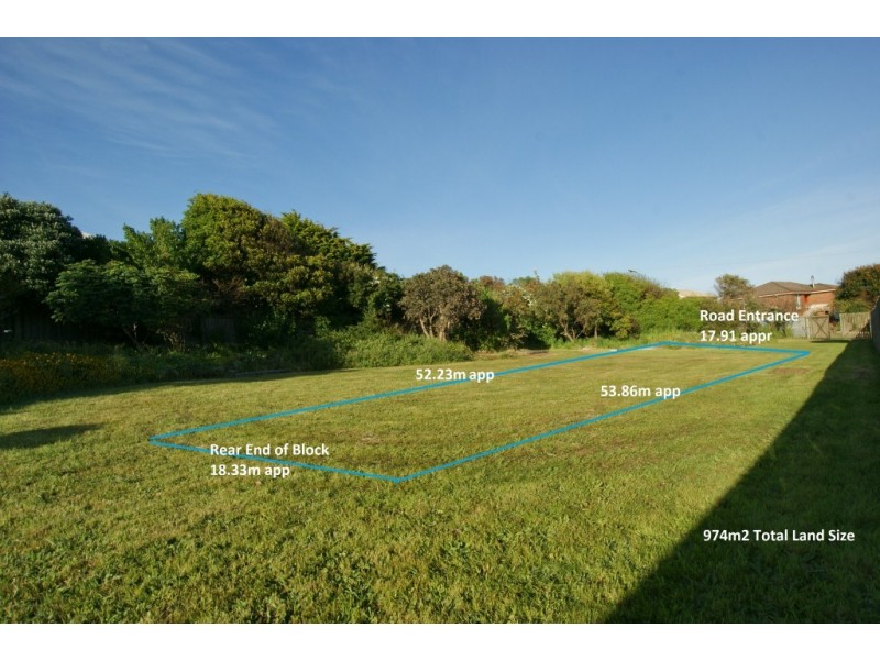 10 Illaroo Avenue, East Devonport TAS 7310