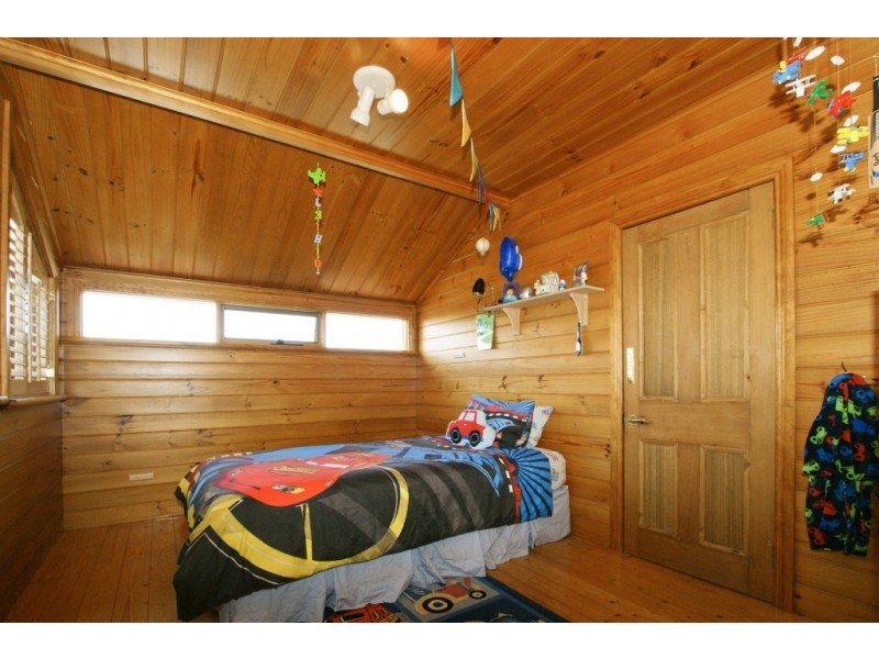 33 Middle Road, Devonport TAS 7310