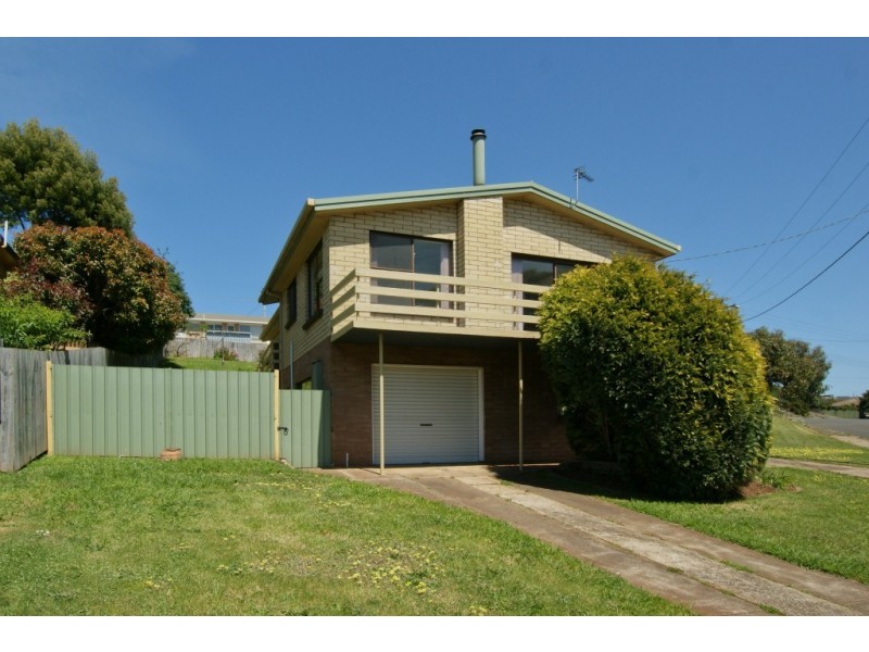 12 Winspears Road, East Devonport TAS 7310