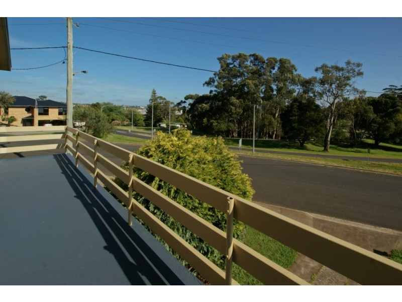 12 Winspears Road, East Devonport TAS 7310