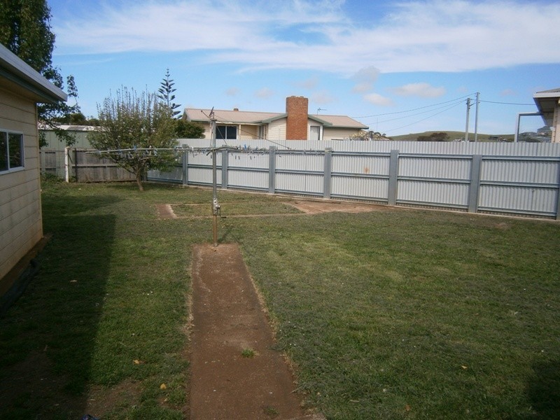 13 North Caroline Street, East Devonport TAS 7310