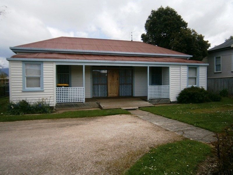 84 Main Street, Sheffield TAS 7306