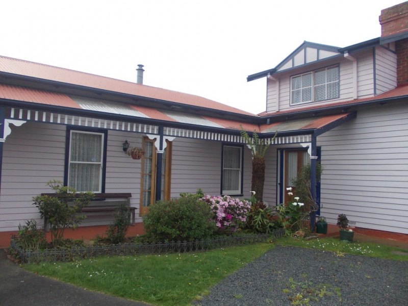 2 Finch Street, Ulverstone TAS 7315