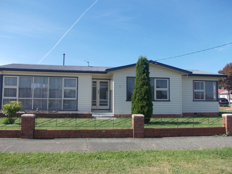 12 Charles Street, Devonport TAS 7310