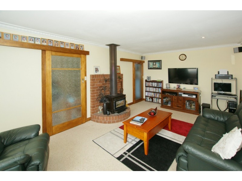 40 Lyons Avenue, Miandetta TAS 7310