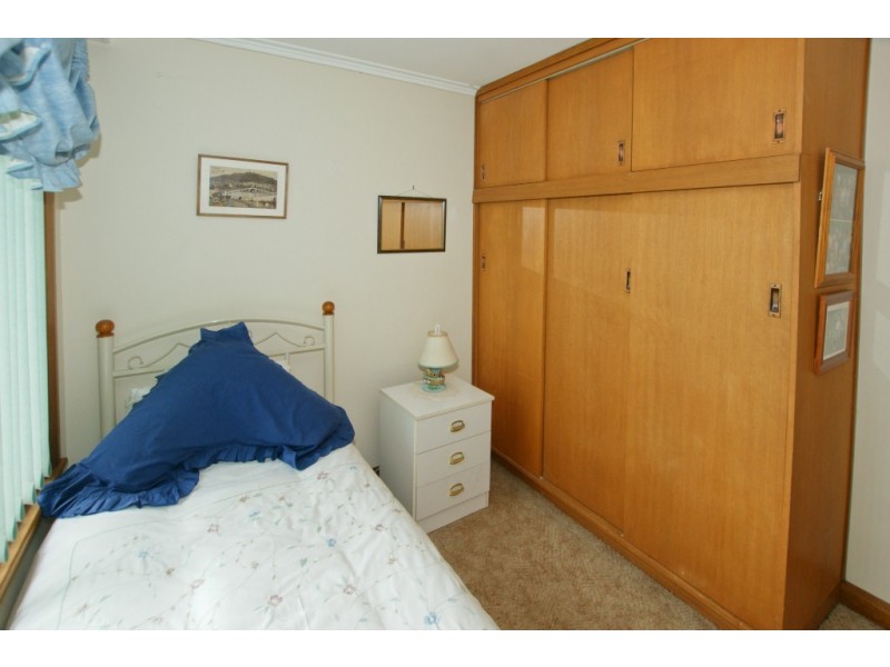 40 Lyons Avenue, Miandetta TAS 7310