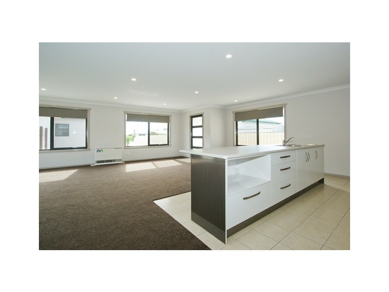 Unit 2/119 Oldaker Street, Devonport TAS 7310