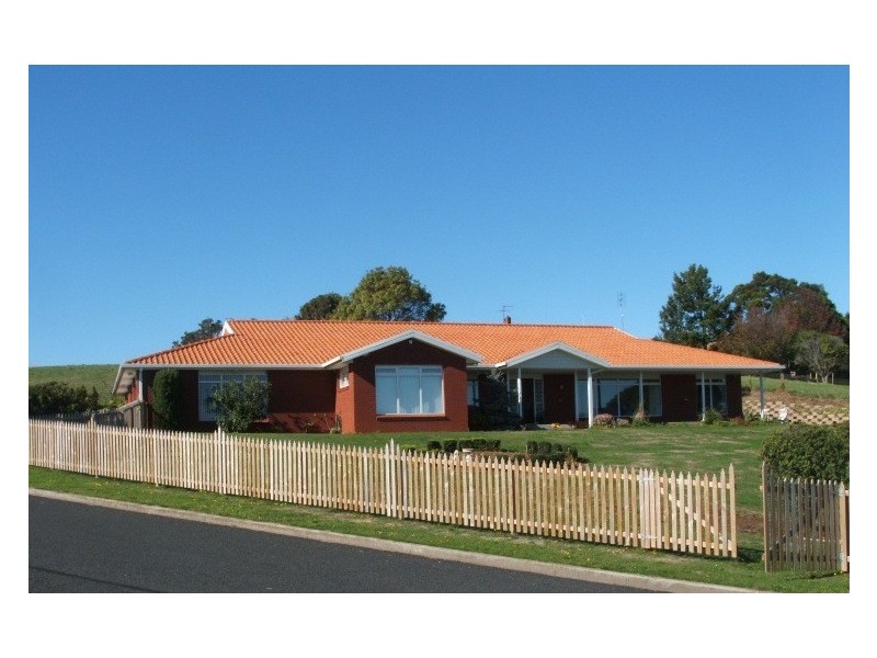 1 Froms Place, Ulverstone TAS 7315