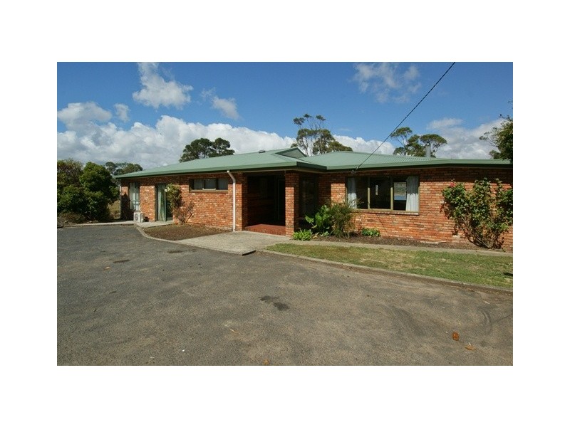 142 River Road, Ambleside TAS 7310