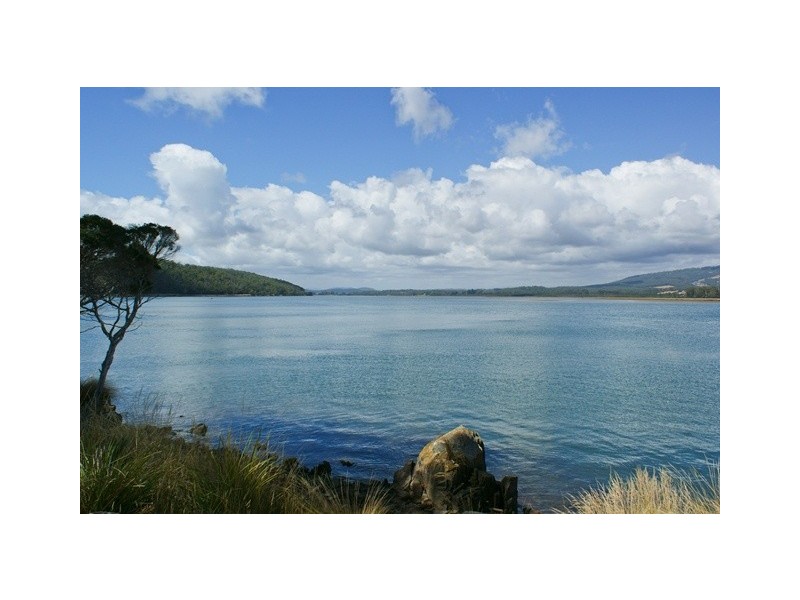 142 River Road, Ambleside TAS 7310