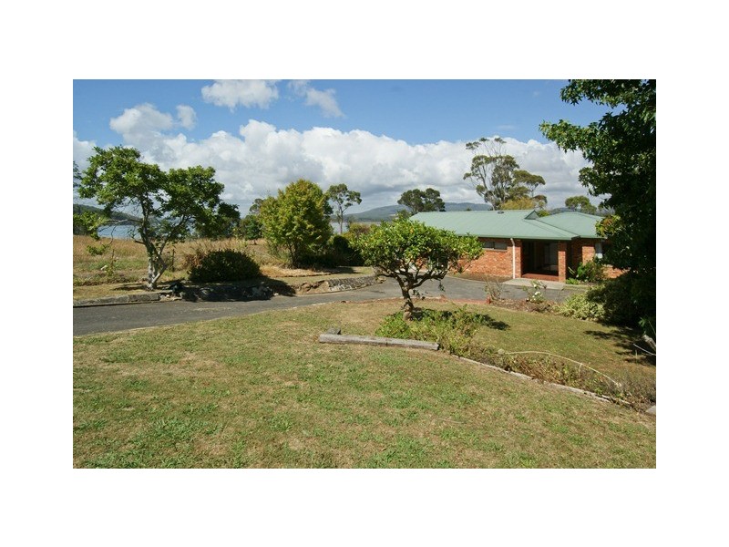 142 River Road, Ambleside TAS 7310