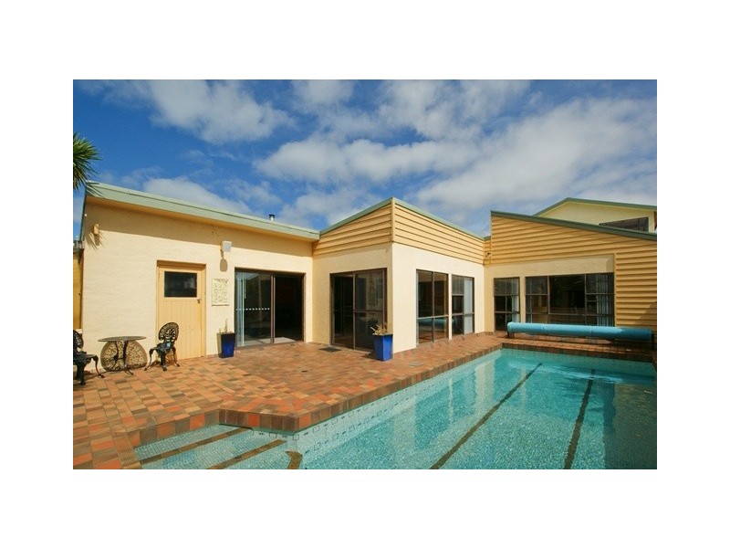 10 Surrey Street, Devonport TAS 7310