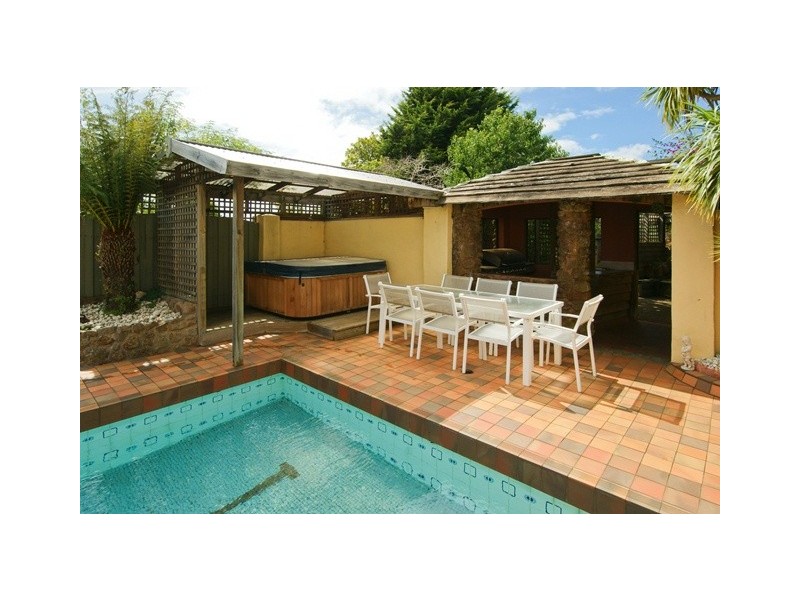 10 Surrey Street, Devonport TAS 7310