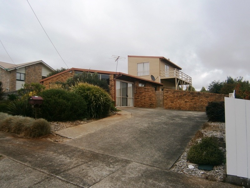 6 Cameray Street, Ambleside TAS 7310
