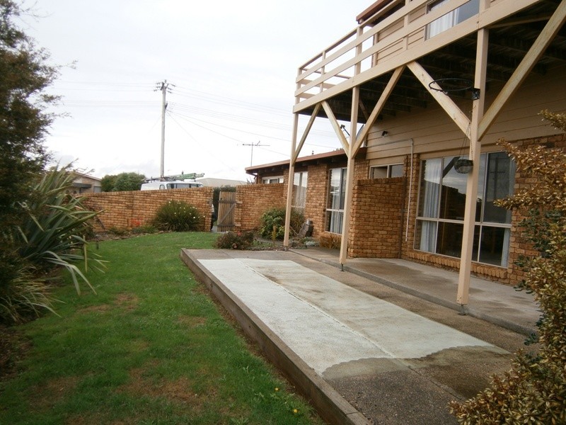 6 Cameray Street, Ambleside TAS 7310