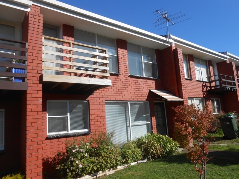 3/19 Victoria Parade, Devonport TAS 7310