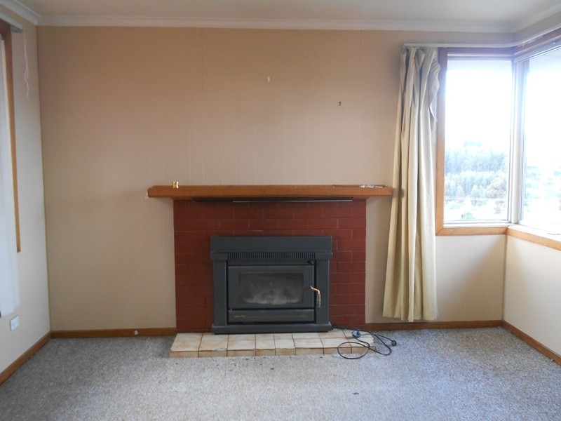 18 Barker Street, Ulverstone TAS 7315