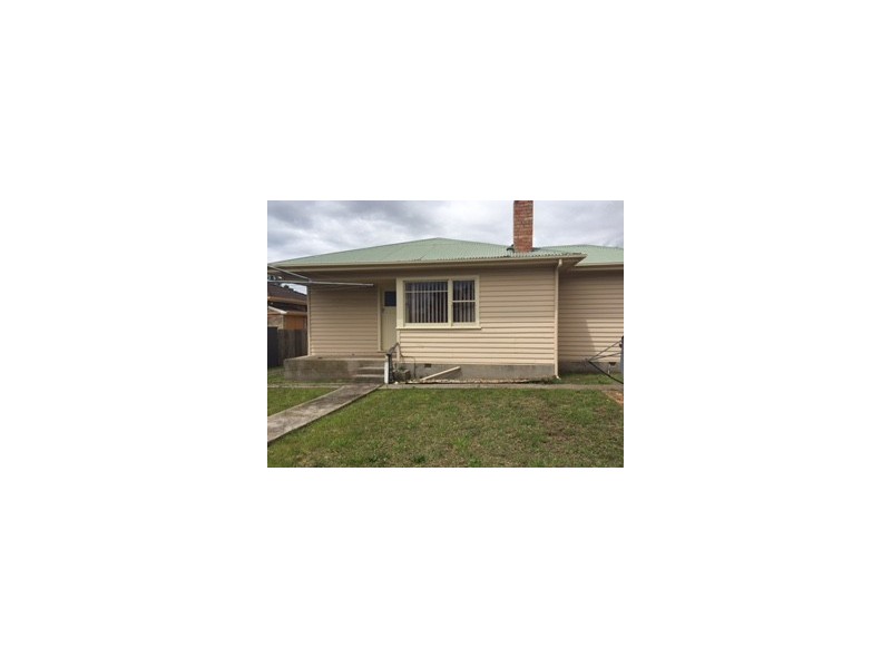 2/104 Tarleton Street, East Devonport TAS 7310