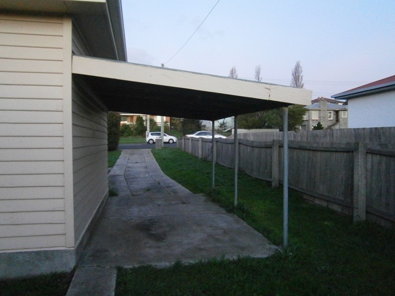 2/104 Tarleton Street, East Devonport TAS 7310