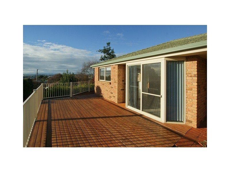 Unit 4/100A Nicholls Street, Devonport TAS 7310