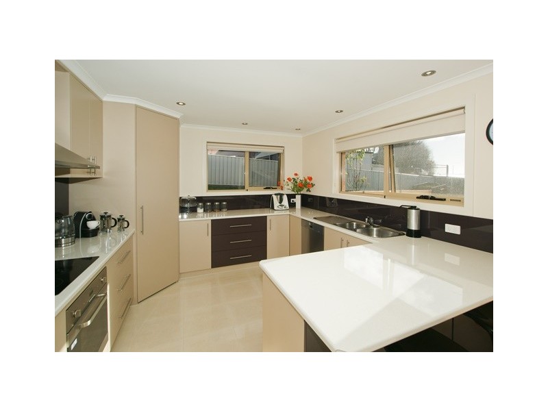 15 Rowena Court, Devonport TAS 7310