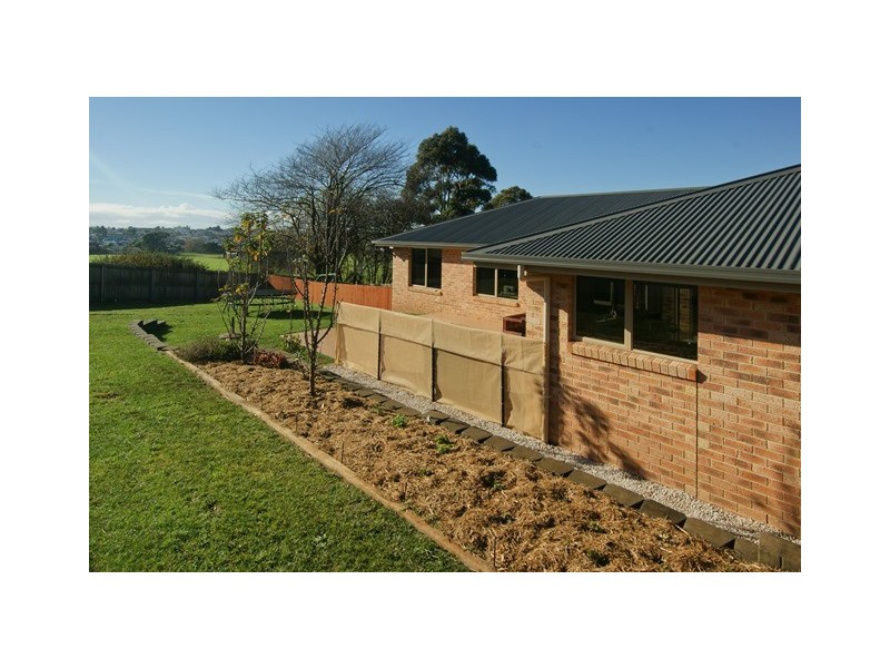 15 Rowena Court, Devonport TAS 7310