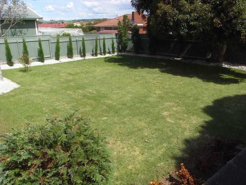 27 Penguin Road, Ulverstone TAS 7315