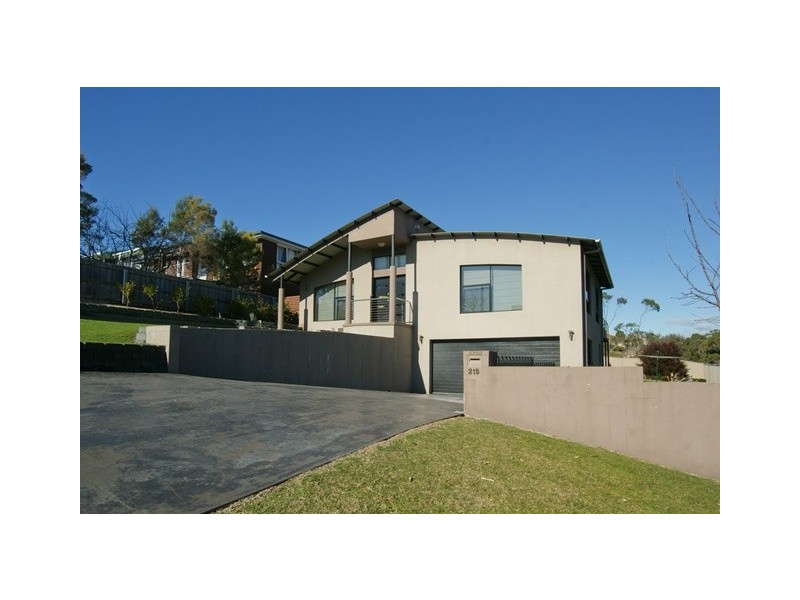 215 Parker Street, Devonport TAS 7310