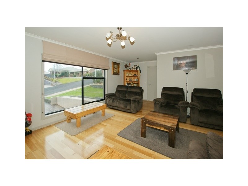 215 Parker Street, Devonport TAS 7310