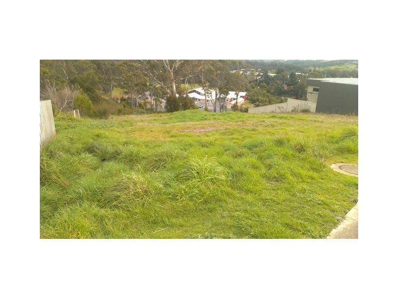 1 Tomarah Crescent, Devonport TAS 7310