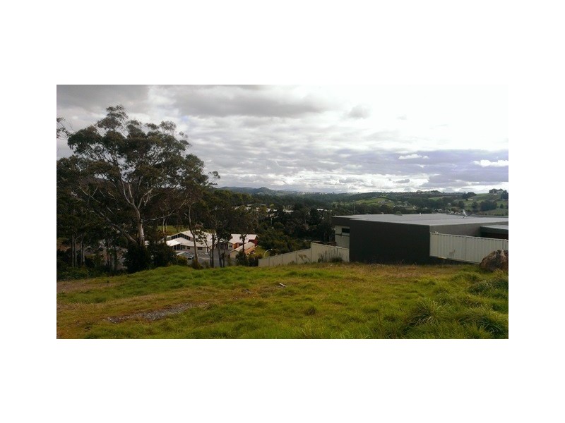 1 Tomarah Crescent, Devonport TAS 7310
