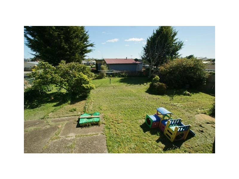 28 Middle Road, Devonport TAS 7310