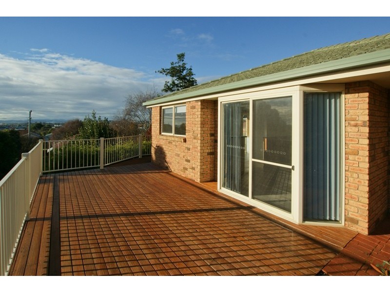 4/100A Nicholls Street, Devonport TAS 7310