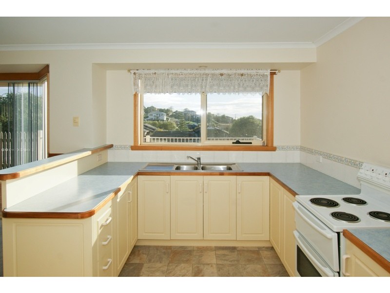 4/100A Nicholls Street, Devonport TAS 7310