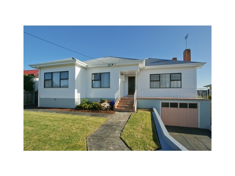 106 Nicholls Street, Devonport TAS 7310