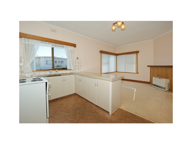106 Nicholls Street, Devonport TAS 7310