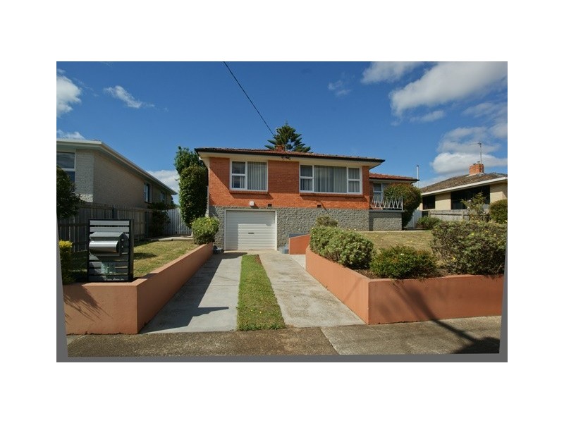 35 Croft Avenue, Devonport TAS 7310