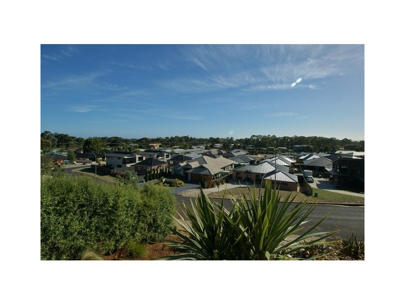39 McCall Terrace, Stony Rise TAS 7310