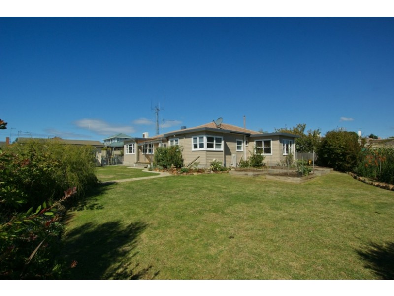 11 Payton Place, Devonport TAS 7310