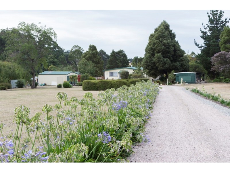 2 Winifred Avenue, Acacia Hills TAS 7306