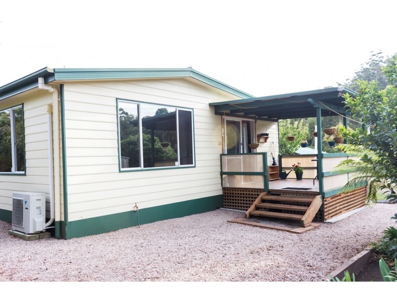 2 Winifred Avenue, Acacia Hills TAS 7306