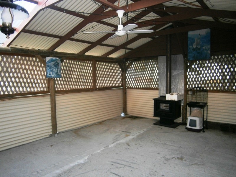 2 Winifred Avenue, Acacia Hills TAS 7306