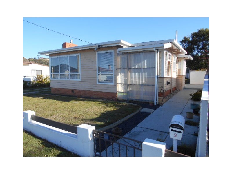 2 John Street, Ulverstone TAS 7315