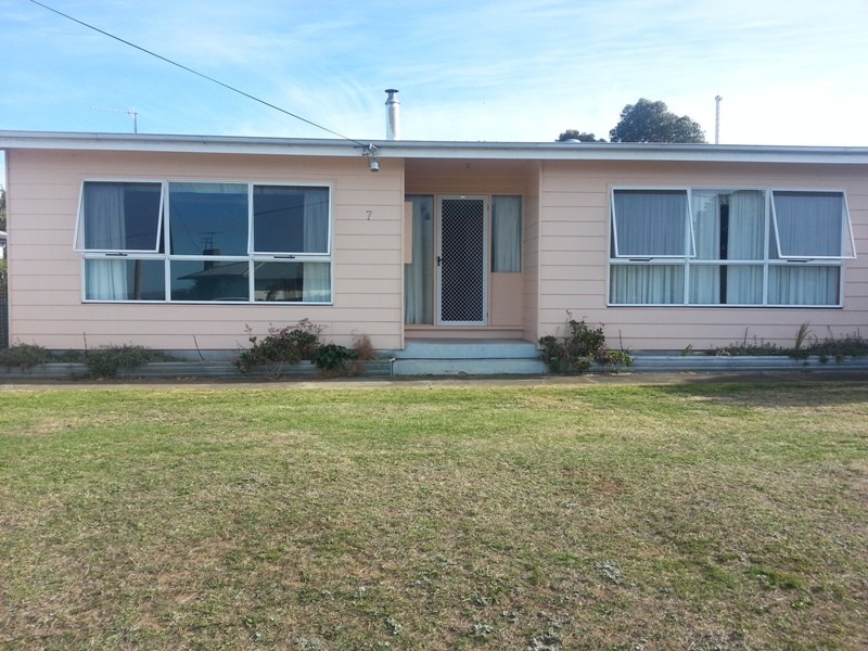 7 Jowett Street, West Ulverstone TAS 7315