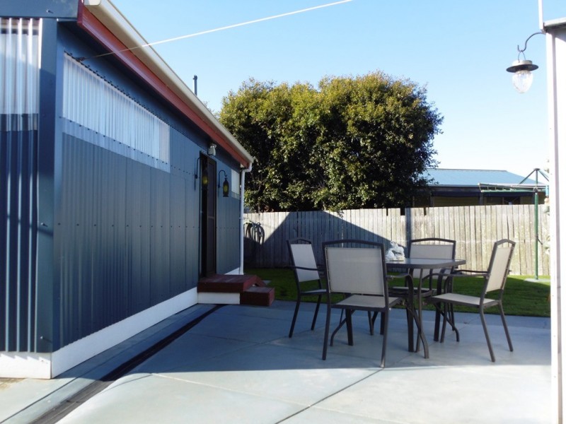 26 Waniora Street, Devonport TAS 7310