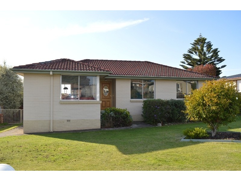 38 Morris Avenue, Devonport TAS 7310